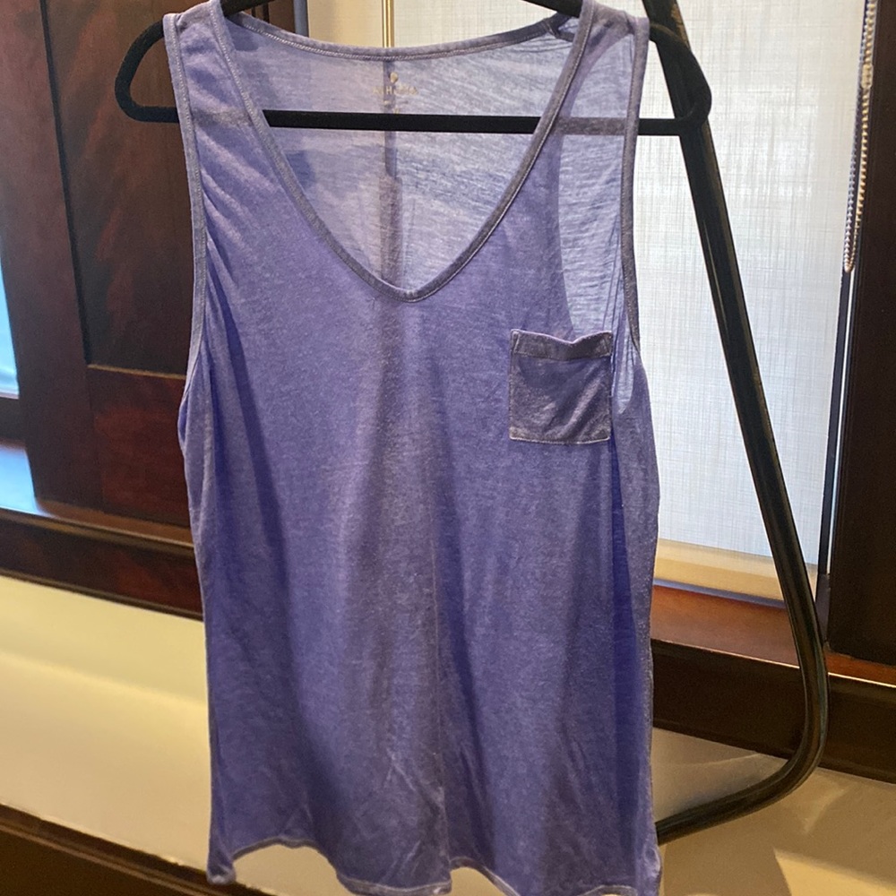Athleta tissue weight tank top. Good condition. Size XL